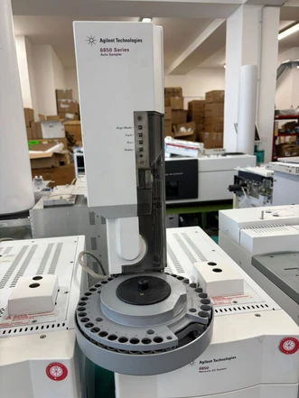 Agilent 6850 Series GC (SSL/FID) with 6850 Autosampler, G2630A (Refurbished)