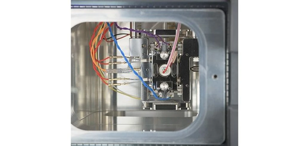 LECO PEGASUS BTX GC-TOFMS: Stay running with the StayClean­® ion source, which requires no cleaning, even after sustained heavy matrix exposure..jpg