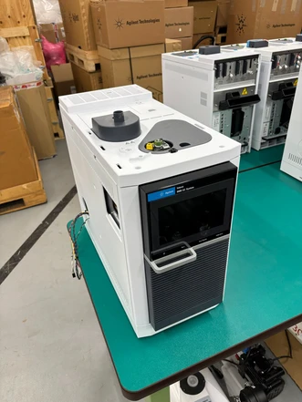 Agilent Intuvo 9000 GC System, S/SL Inlet, FID, AUX, MS, G3950A (Refurbished)