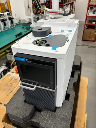 Agilent Intuvo 9000 GC System, S/SL Inlet, FID, AUX, MS, G3950A (Refurbished)