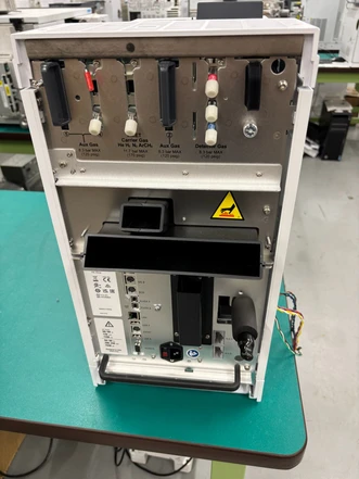 Agilent Intuvo 9000 GC System, S/SL Inlet, FID, AUX, MS, G3950A (Refurbished)