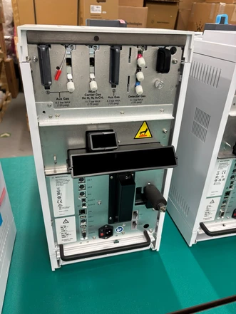 Agilent Intuvo 9000 GC System, S/SL Inlet, FID, AUX, MS, G3950A (Refurbished)