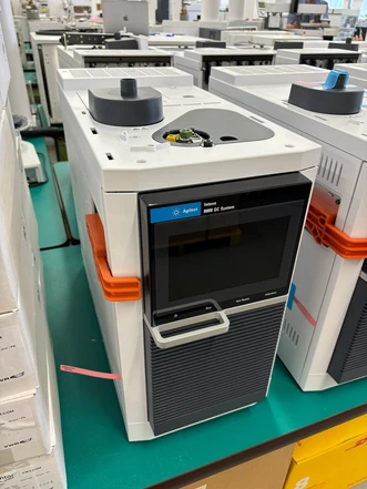 Agilent Intuvo 9000 GC System, S/SL, FID, G3950A (Refurbished)