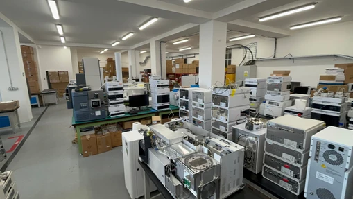 Agilent 6890N GC System (S/SL, FID, TCD, ALS) (Refurbished)