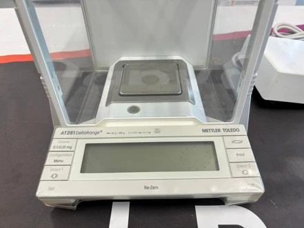 Mettler Toledo AT261 Analytical Balance (Refurbished)