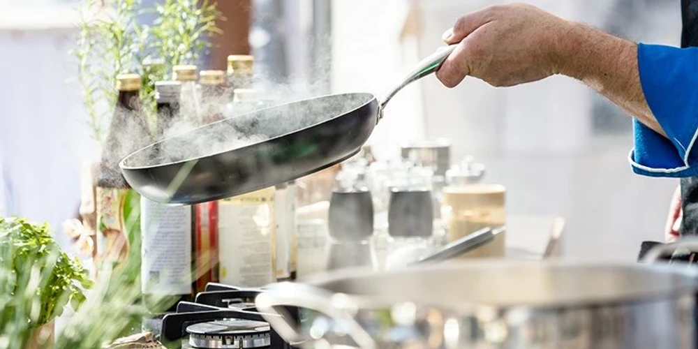 Separation Science: Emissions of PFAS from fluoropolymer-coated cookware: Analytical advances and findings